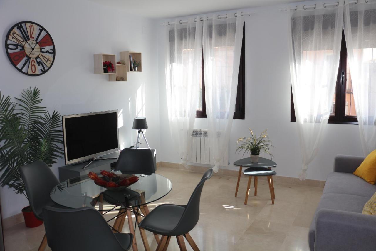 Apartamento Roca Tarpeya 4 Parking Incluido Toledo Exterior photo